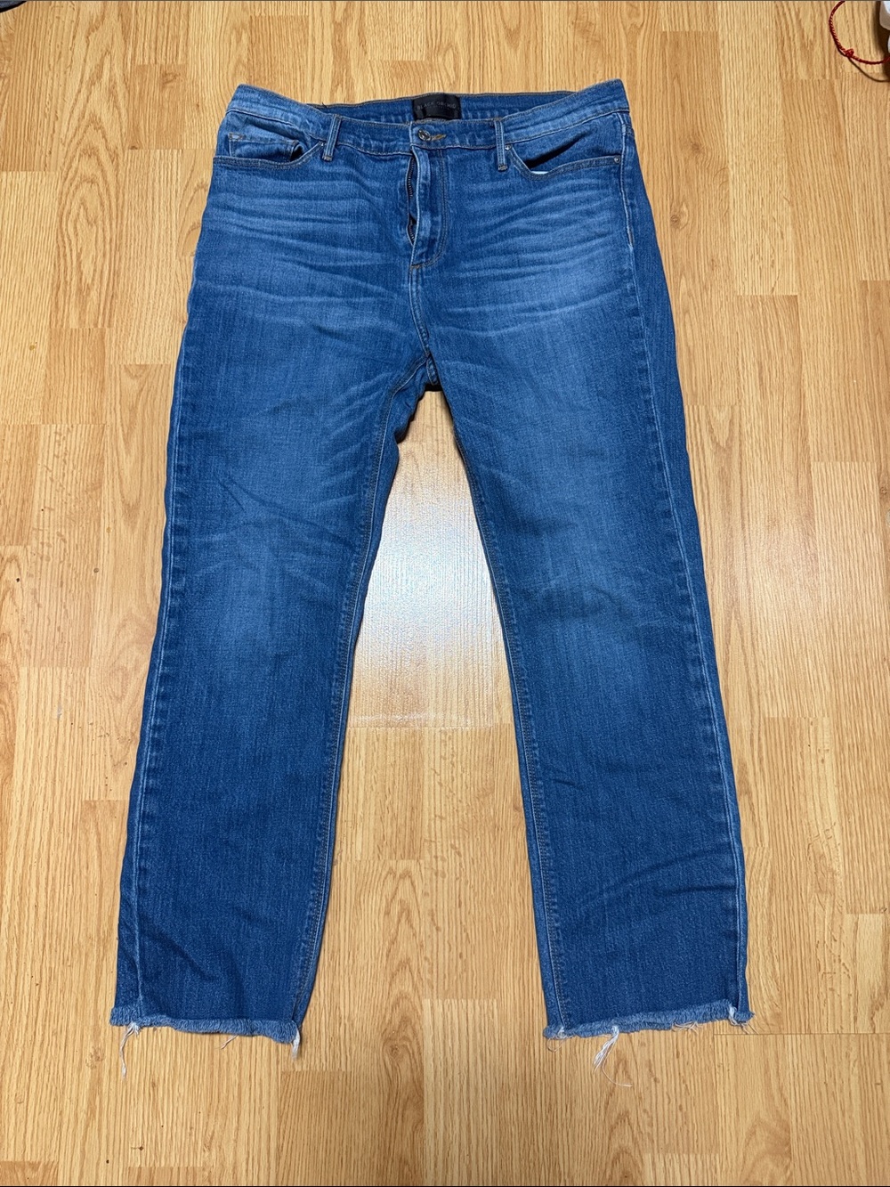 Black Orchid Denim Women's Cropped Straight Jeans in Medium Blue